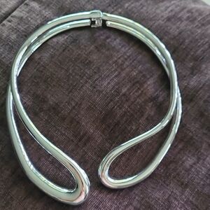 Elegant Silver Women's Necklace